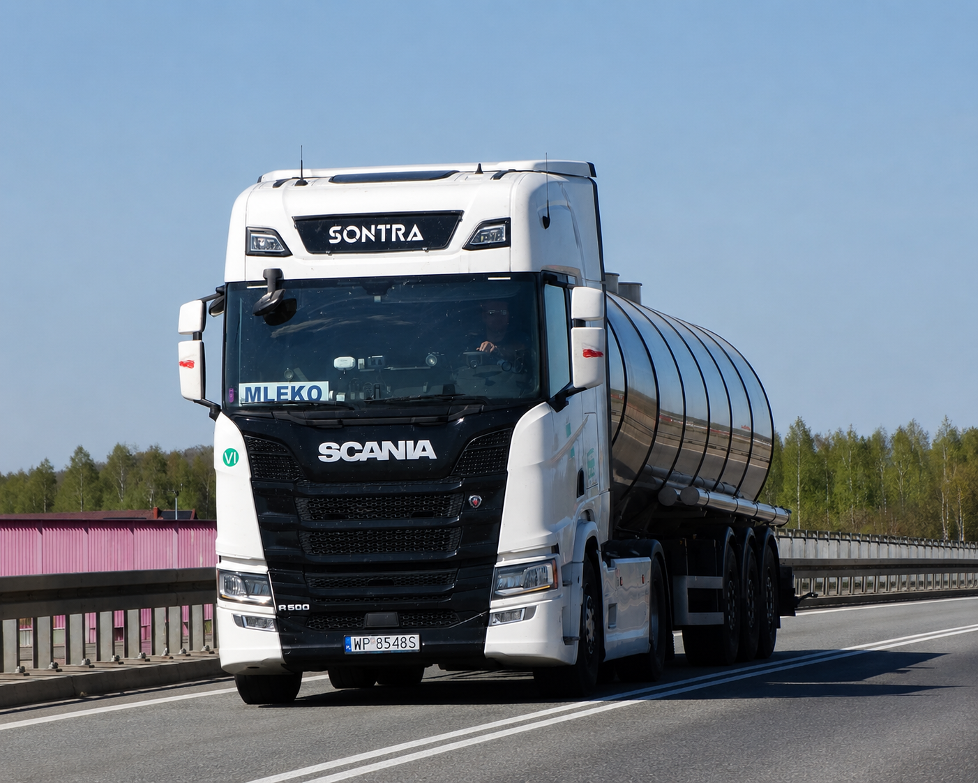 Scania SONTRA R500 na autostradzie